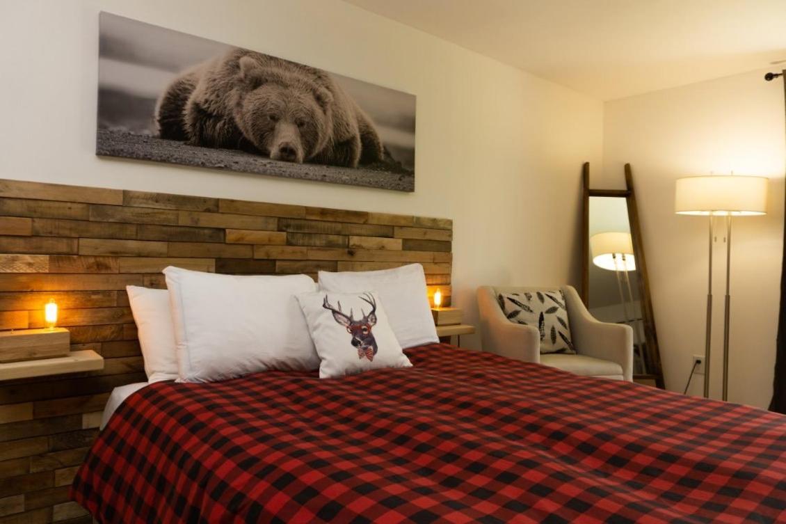 Condo Hotel Au Pied Du Mont Orford Esterno foto